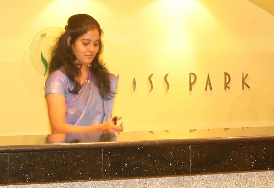 Hotel Swiss Park Dhaka Zewnętrze zdjęcie