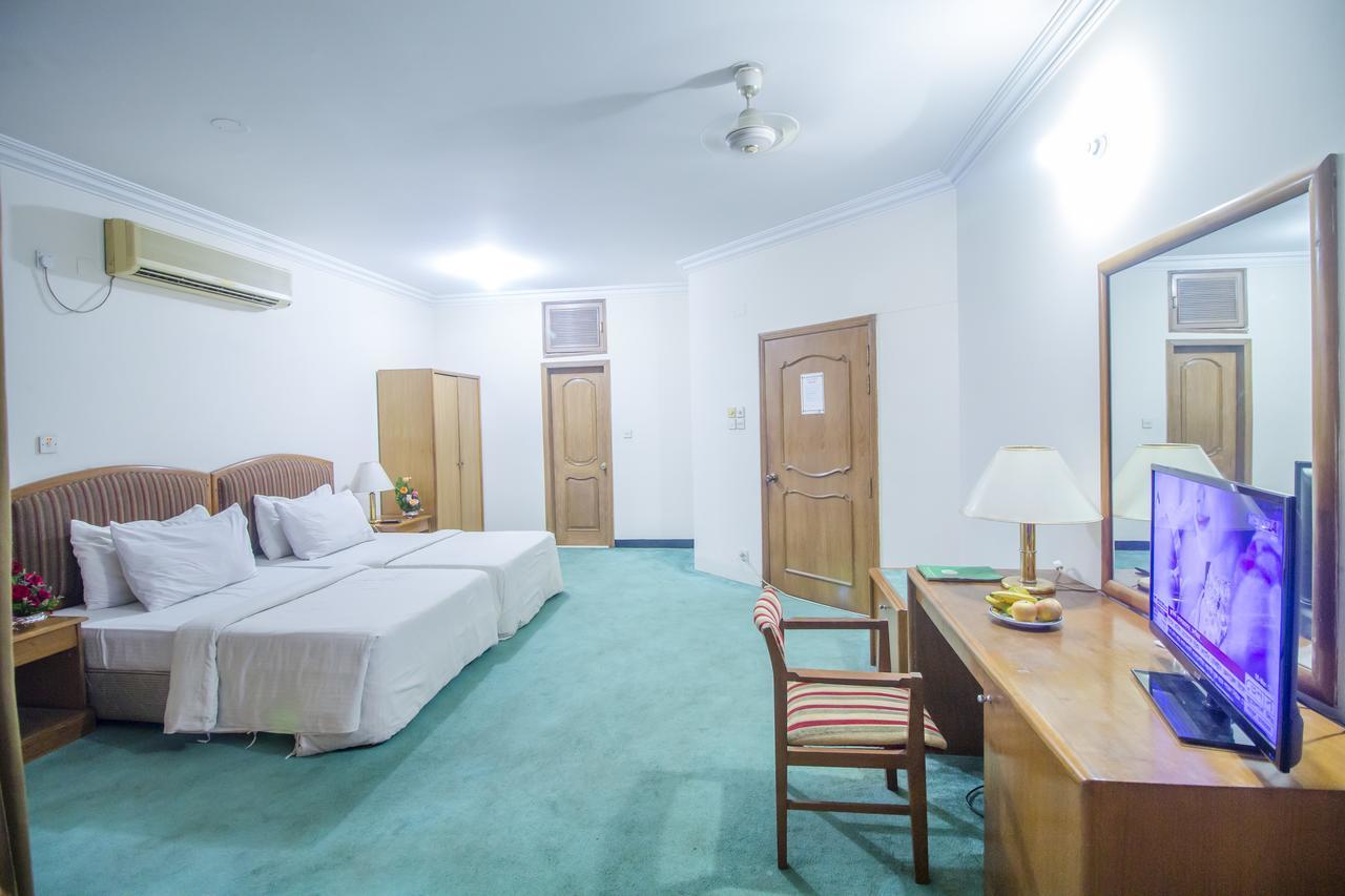 Hotel Swiss Park Dhaka Zewnętrze zdjęcie