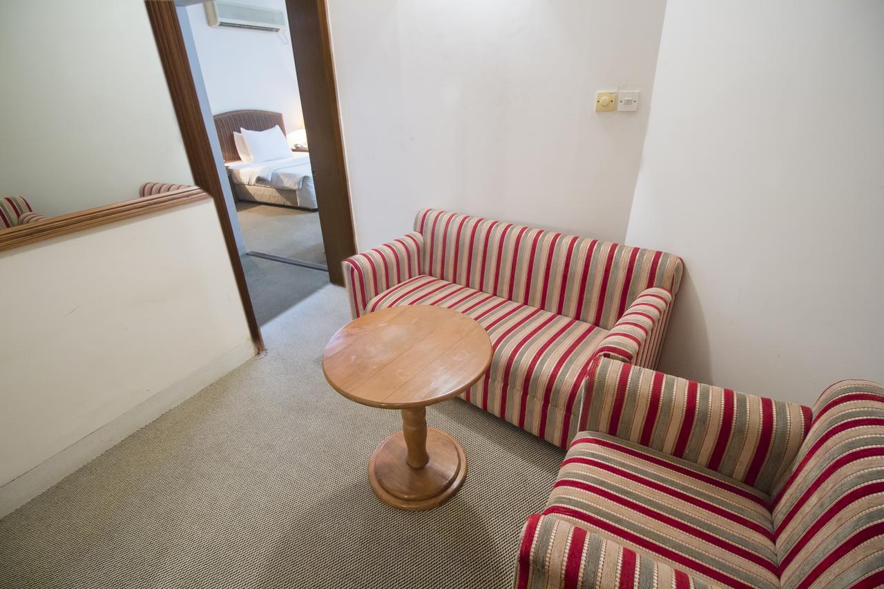 Hotel Swiss Park Dhaka Zewnętrze zdjęcie