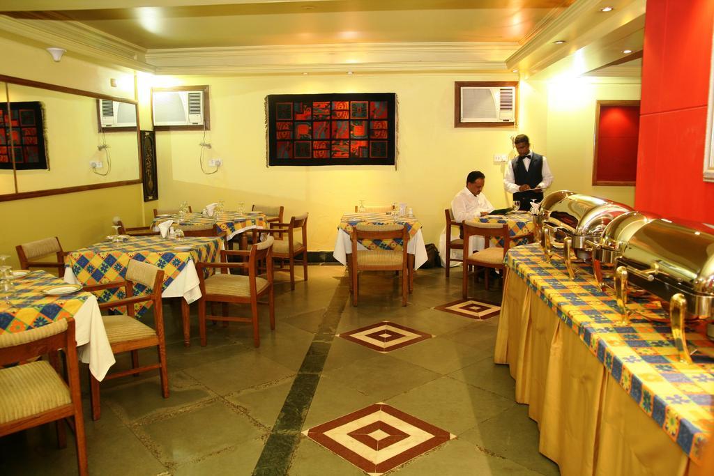 Hotel Swiss Park Dhaka Zewnętrze zdjęcie